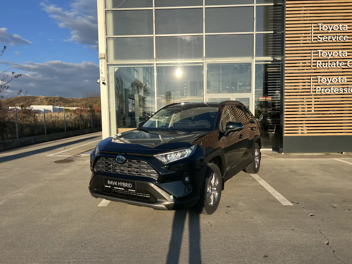 Toyota RAV4 Dynamic 2.5 Hybrid CVT  222 CP 4X4