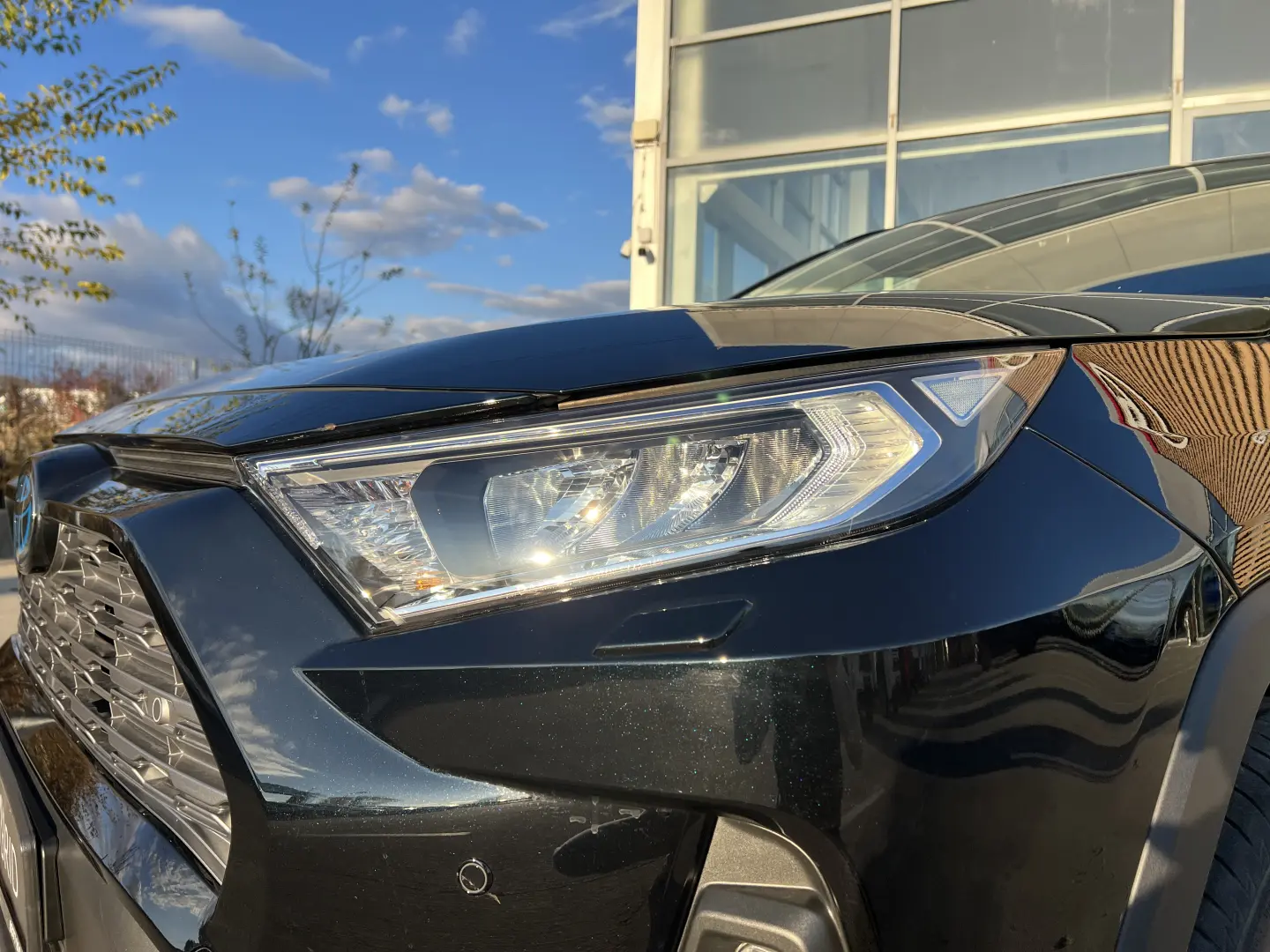 Toyota RAV4 Dynamic 2.5 Hybrid CVT  222 CP 4X4