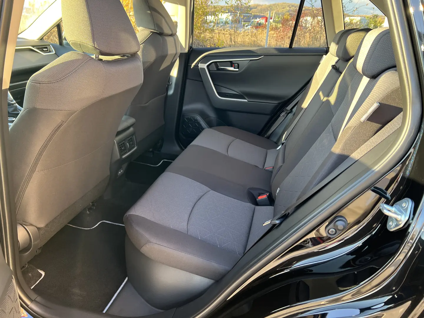 Toyota RAV4 Dynamic 2.5 Hybrid CVT  222 CP 4X4