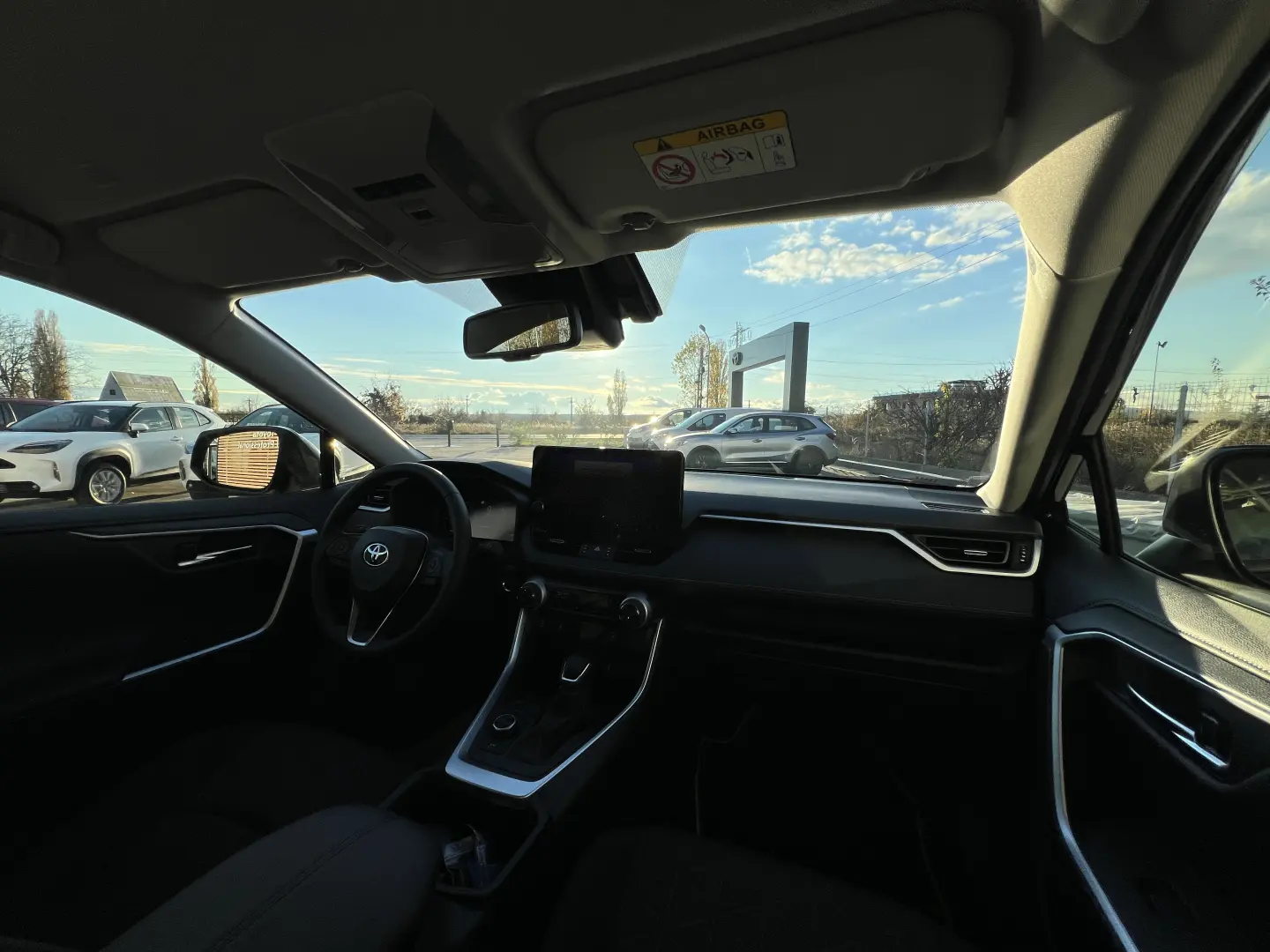 Toyota RAV4 Dynamic 2.5 Hybrid CVT  222 CP 4X4