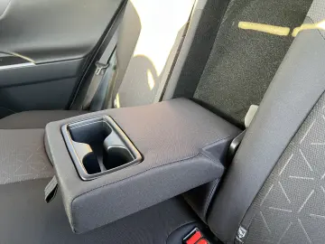 Toyota RAV4 Dynamic 2.5 Hybrid CVT  222 CP 4X4