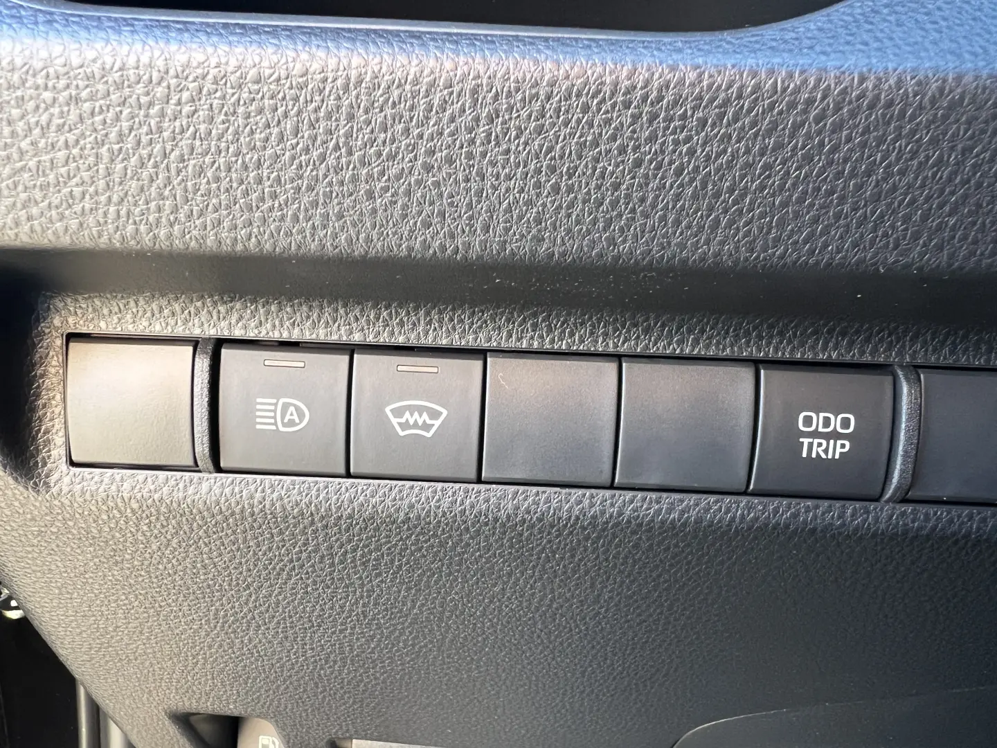 Toyota RAV4 Dynamic 2.5 Hybrid CVT  222 CP 4X4