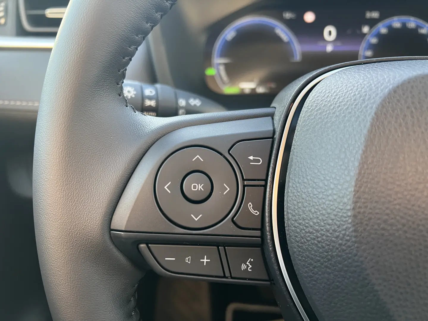 Toyota RAV4 Dynamic 2.5 Hybrid CVT  222 CP 4X4