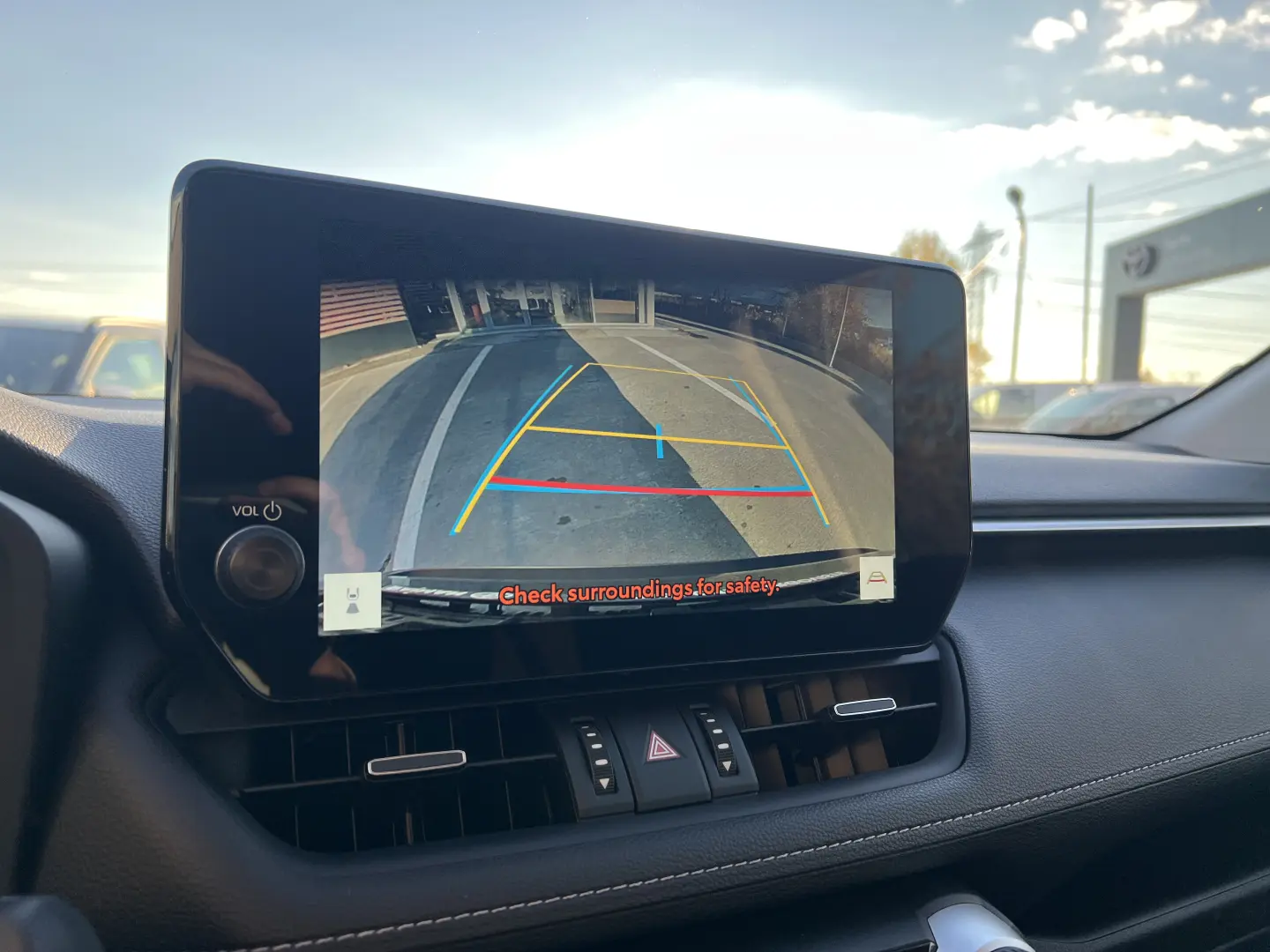 Toyota RAV4 Dynamic 2.5 Hybrid CVT  222 CP 4X4