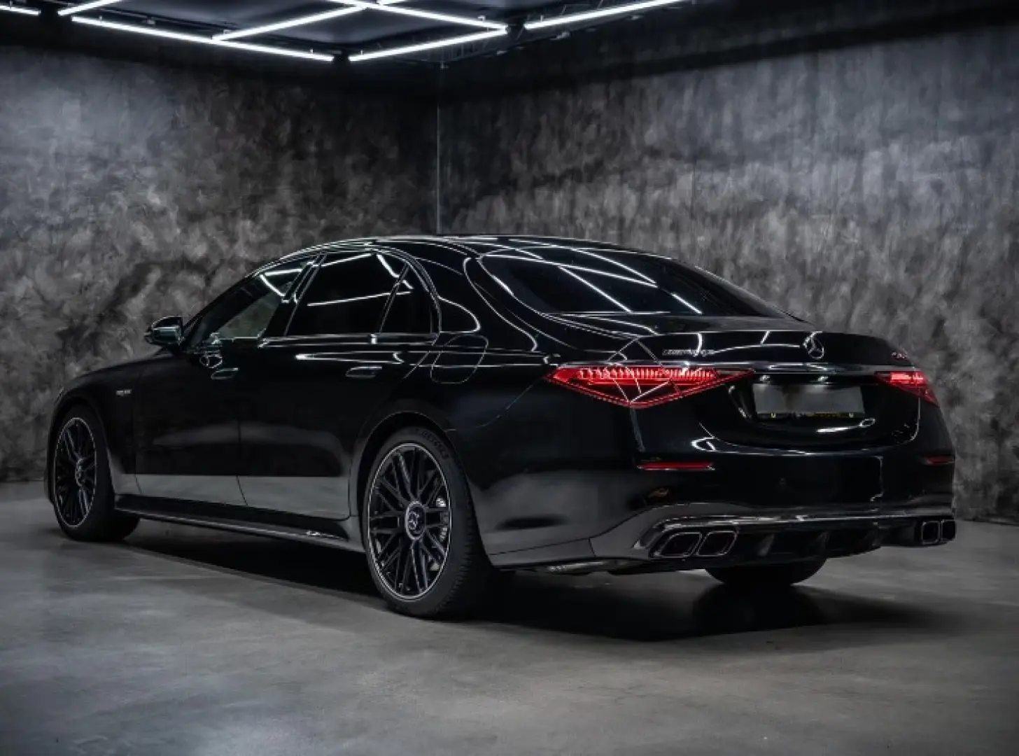 Mercedes-Benz S63 AMG E BLACK NIGHT CARBON LM21