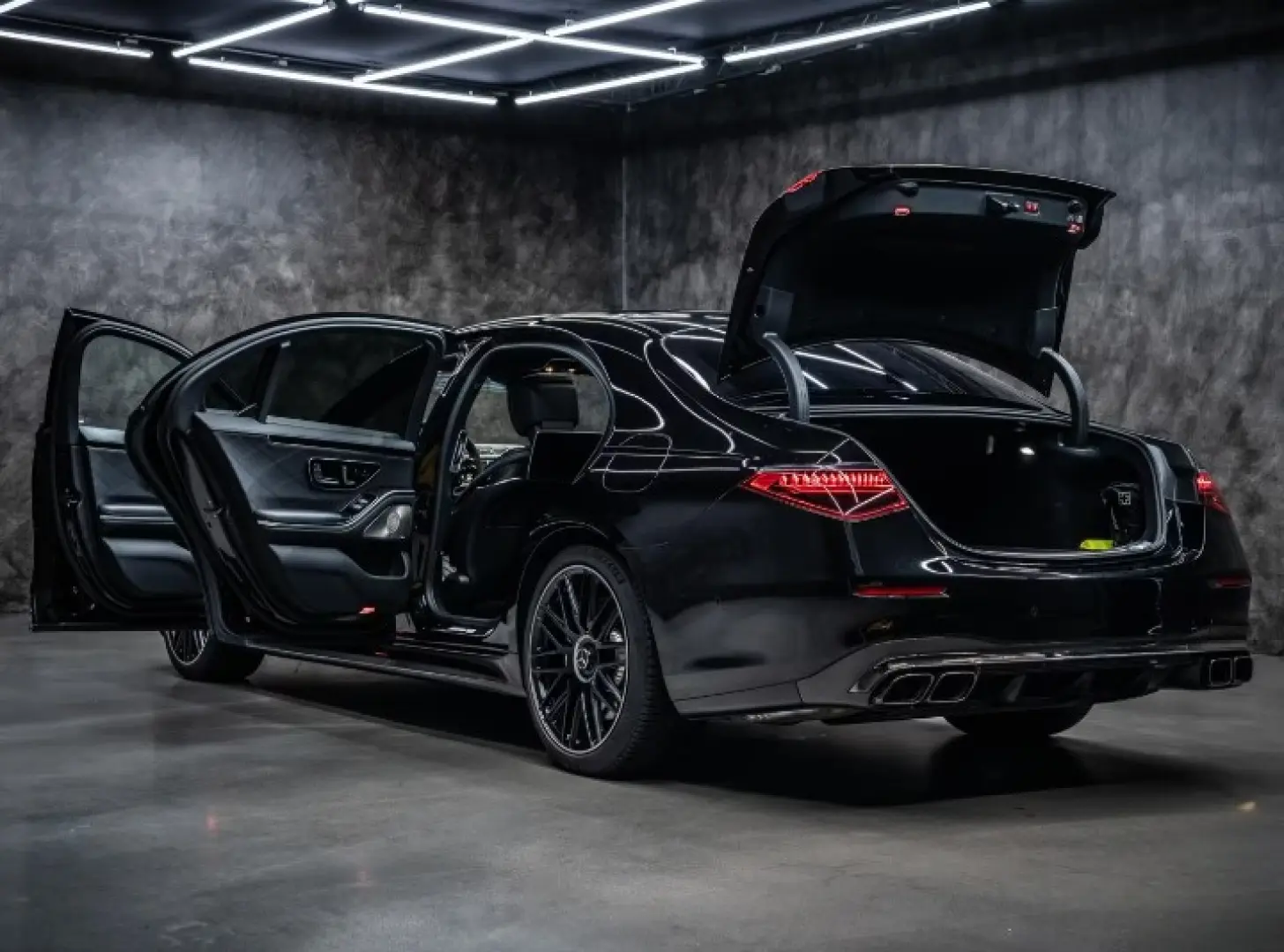 Mercedes-Benz S63 AMG E BLACK NIGHT CARBON LM21