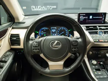Lexus NX 300h AWD Luxury