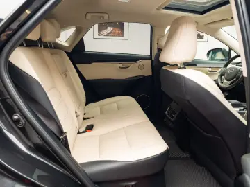 Lexus NX 300h AWD Luxury