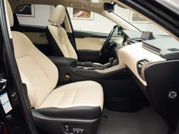 Lexus NX 300h AWD Luxury