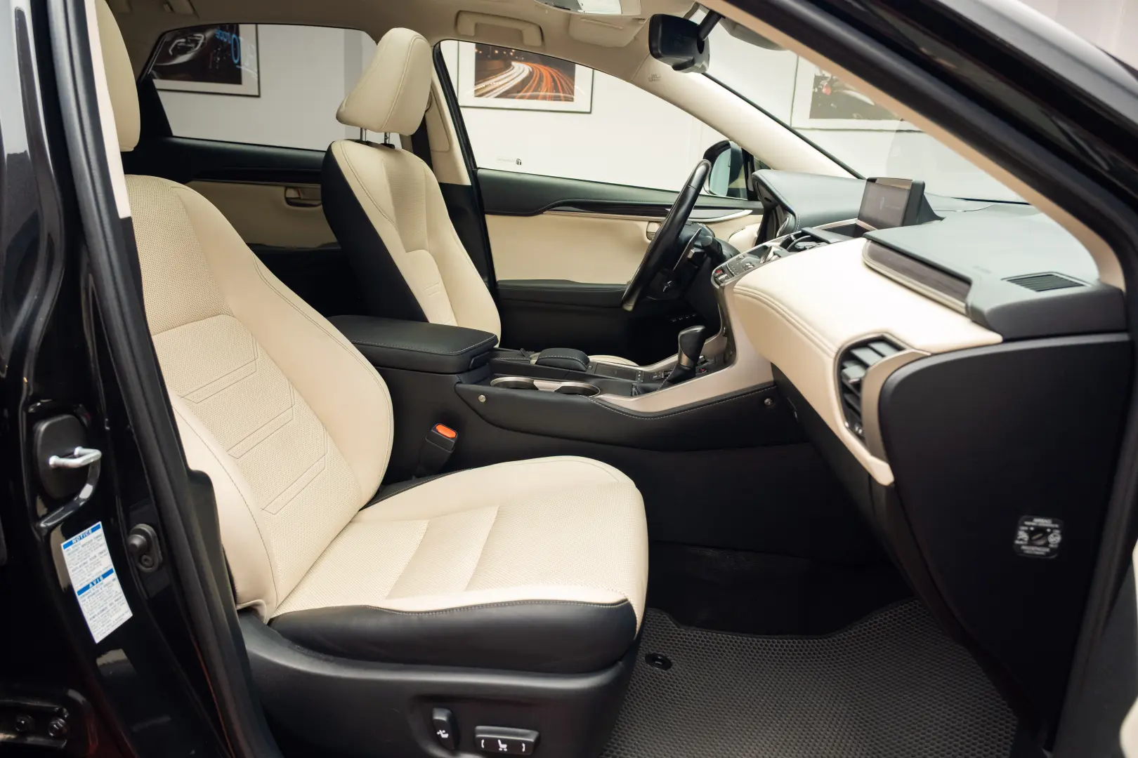 Lexus NX 300h AWD Luxury