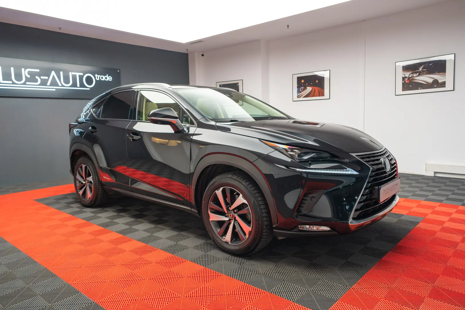 Lexus NX 300h AWD Luxury