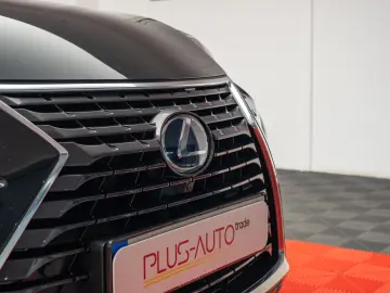 Lexus NX 300h AWD Luxury