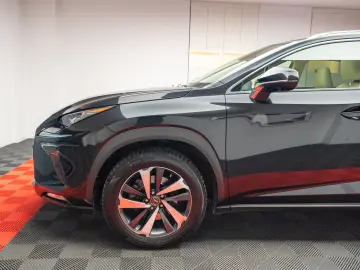 Lexus NX 300h AWD Luxury