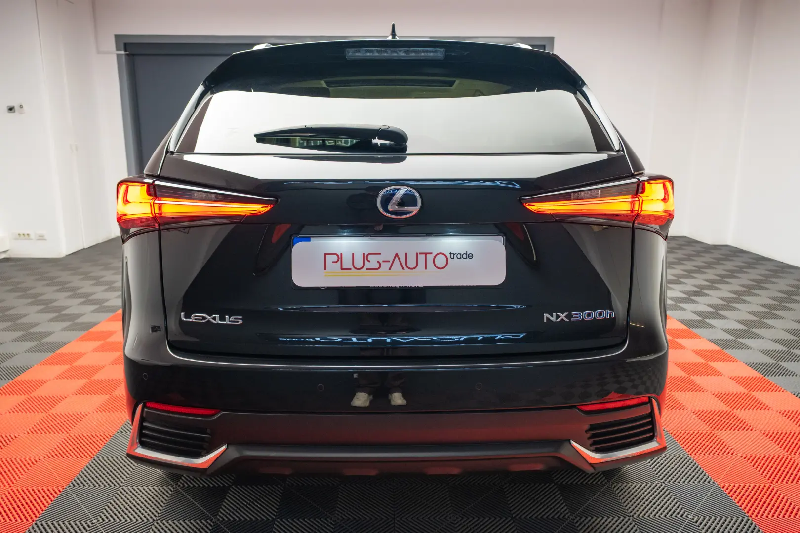 Lexus NX 300h AWD Luxury