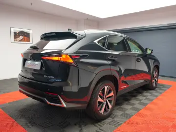 Lexus NX 300h AWD Luxury