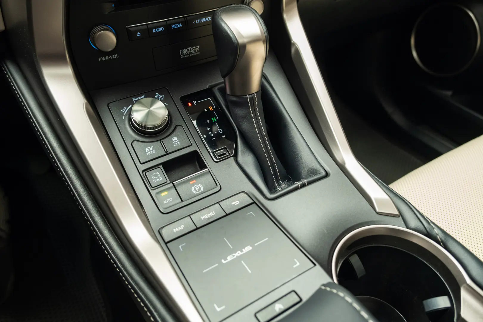 Lexus NX 300h AWD Luxury