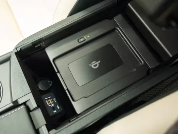 Lexus NX 300h AWD Luxury