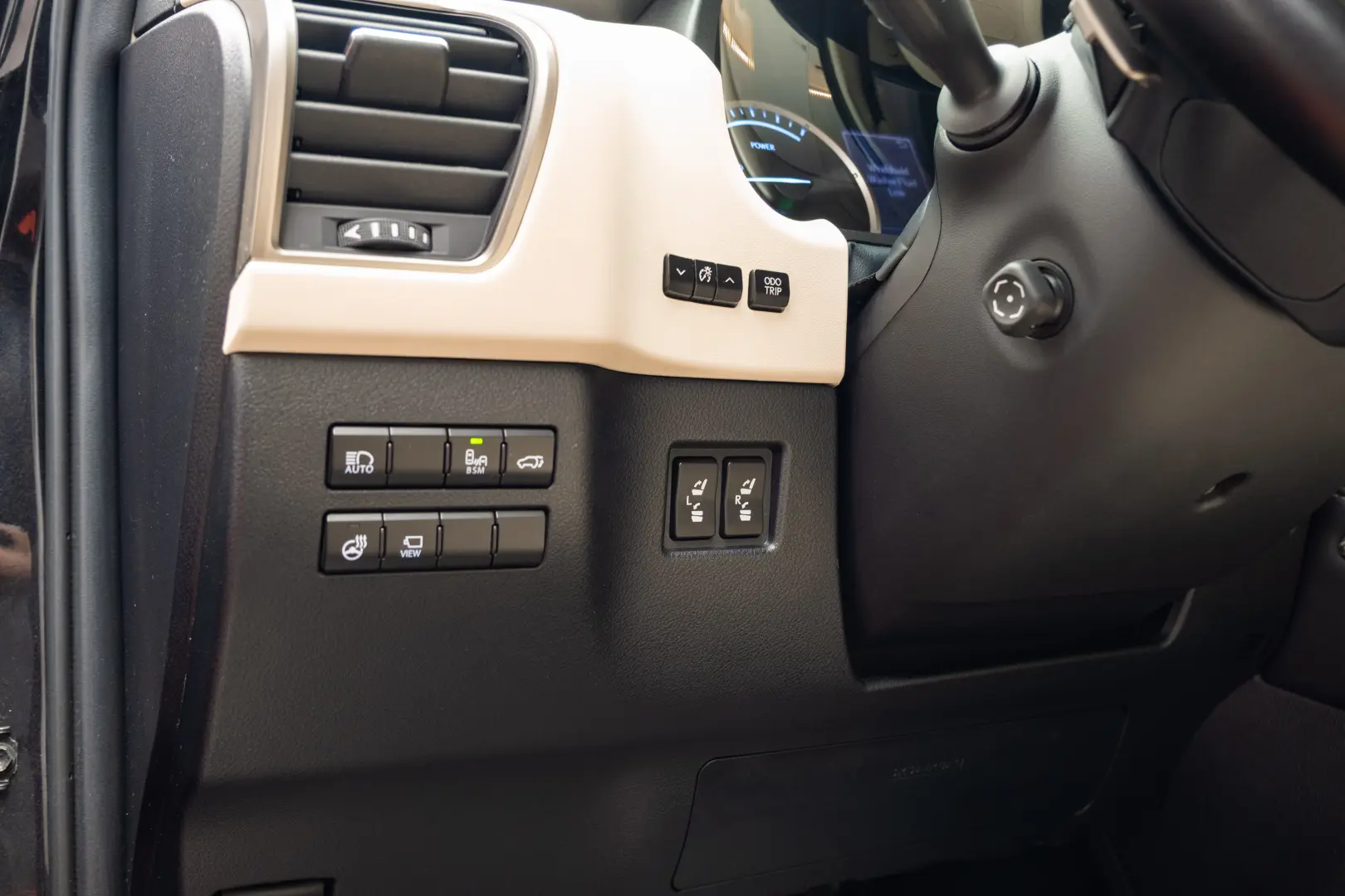 Lexus NX 300h AWD Luxury