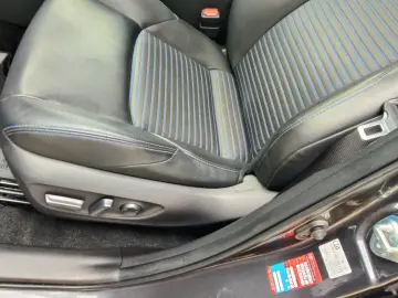 RAV4 - CAR VERTICAL perfect - Hybrid