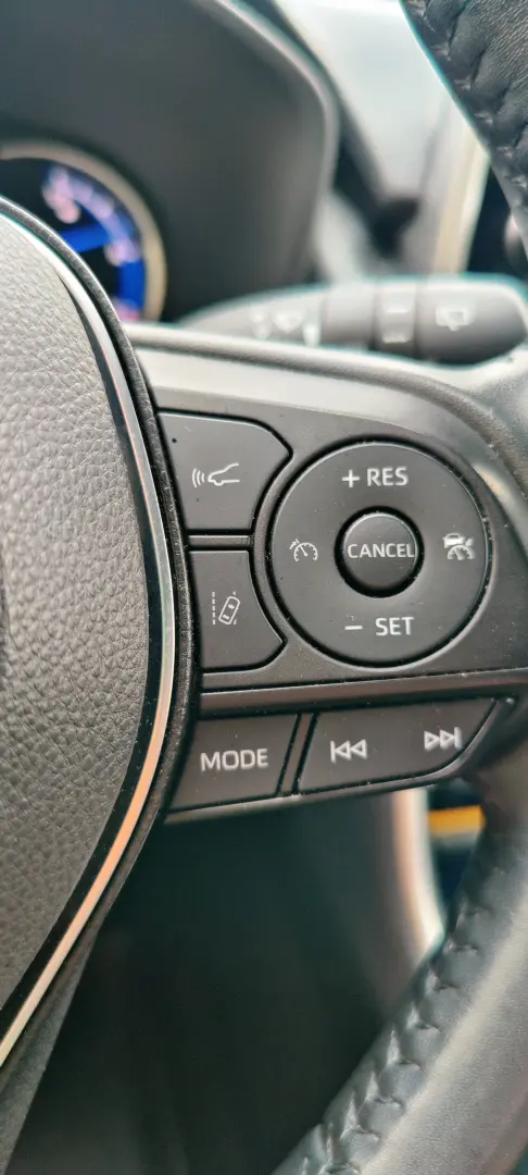 RAV4 - CAR VERTICAL perfect - Hybrid