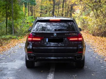 BMW X5 M50