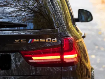 BMW X5 M50