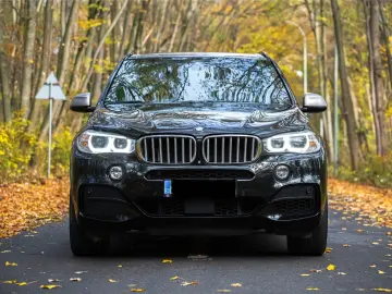 BMW X5 M50