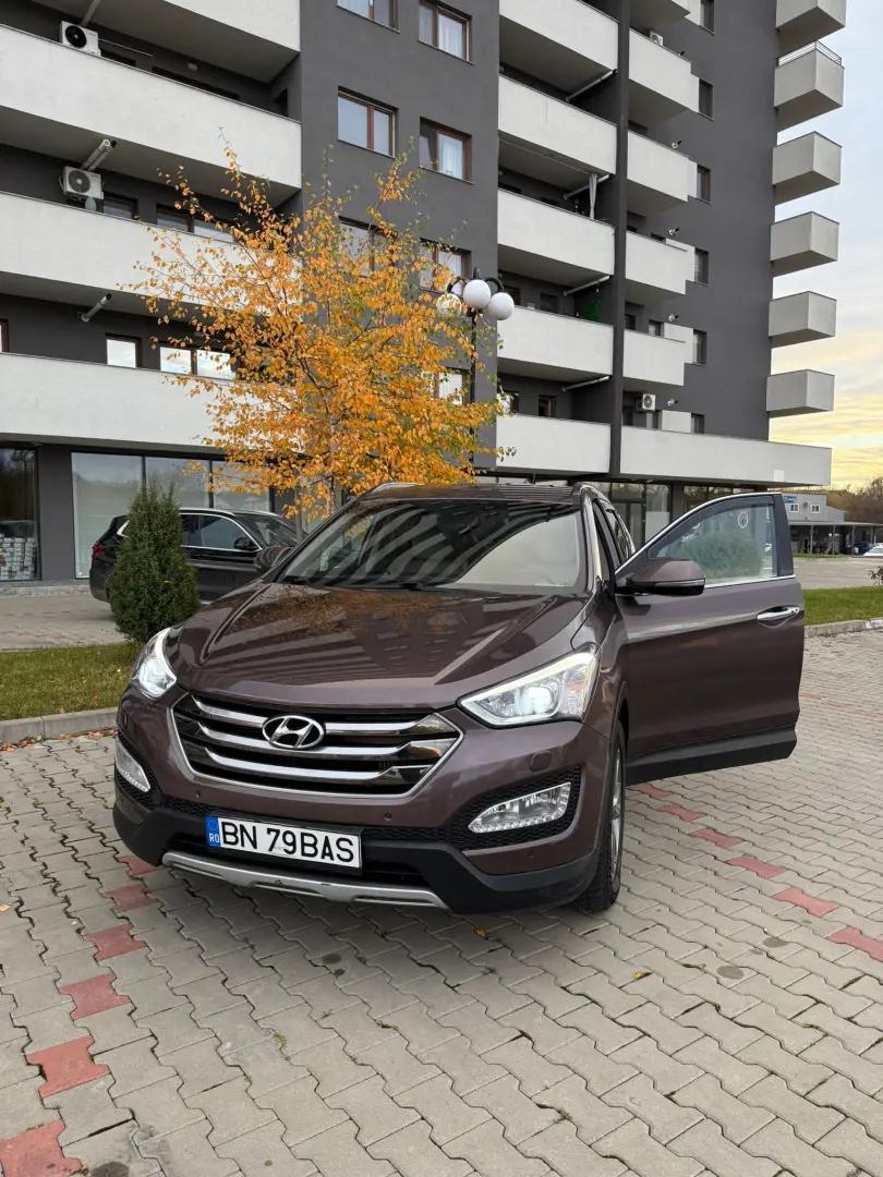 Hyundai Grand Santa Fe