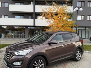 Hyundai Grand Santa Fe