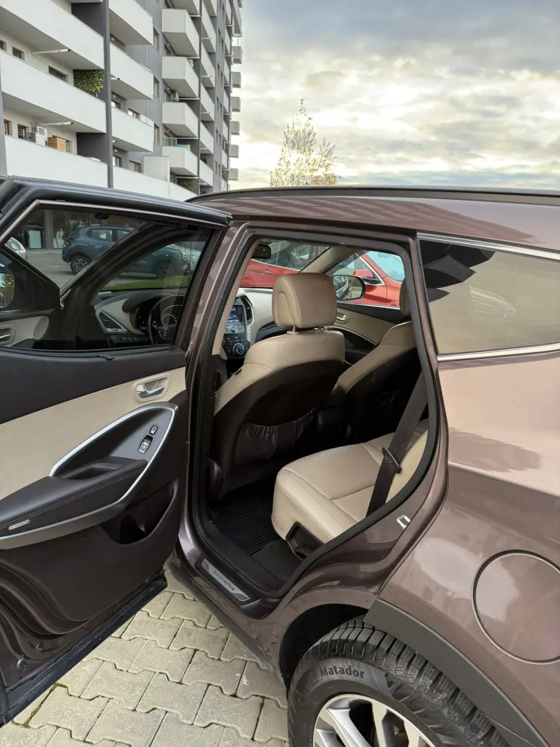 Hyundai Grand Santa Fe