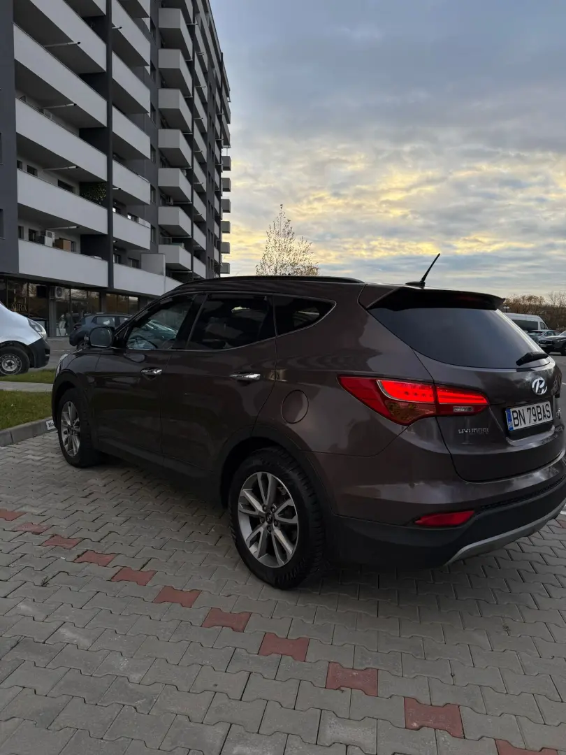 Hyundai Grand Santa Fe