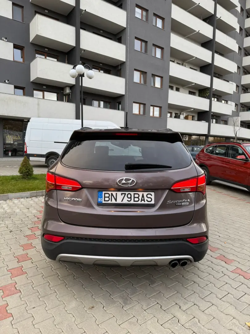 Hyundai Grand Santa Fe