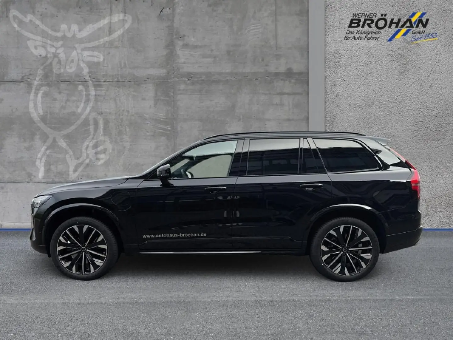 XC90 T8 AWD Ultra Dark Plug-In Hybrid