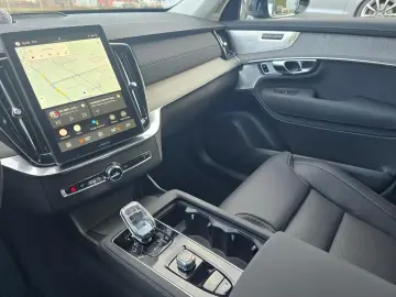 XC90 T8 AWD Ultra Dark FACELIFT