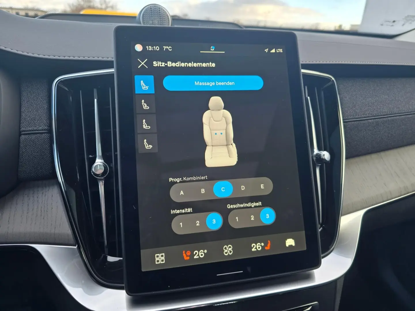 XC90 T8 AWD Ultra Dark FACELIFT