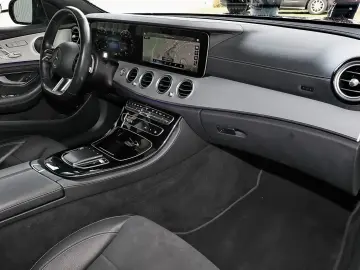 E 300 e Limousine AMG