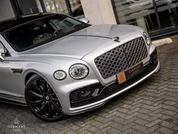 Flying Spur 2.9 V6 Hybrid   1st Owner   Rotating