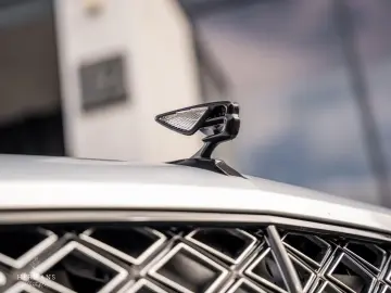 Flying Spur 2.9 V6 Hybrid   1st Owner   Rotating