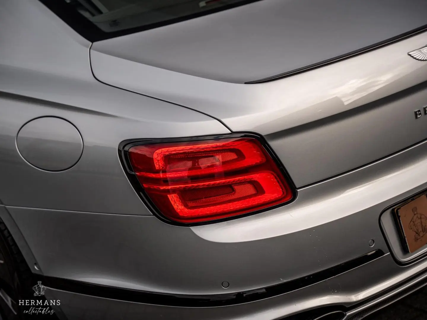 Flying Spur 2.9 V6 Hybrid   1st Owner   Rotating