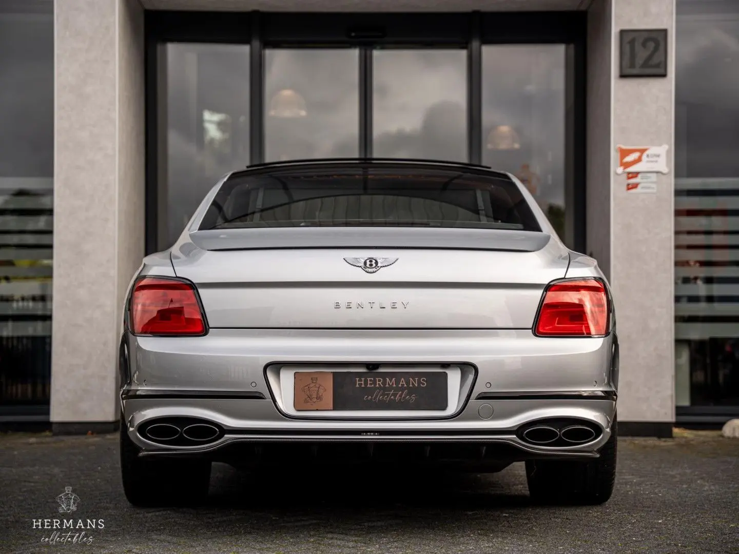 Flying Spur 2.9 V6 Hybrid   1st Owner   Rotating