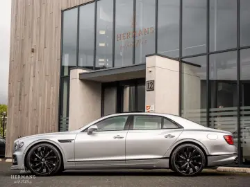 Flying Spur 2.9 V6 Hybrid   1st Owner   Rotating