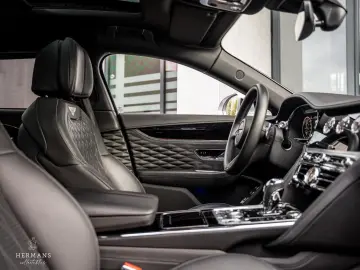 Flying Spur 2.9 V6 Hybrid   1st Owner   Rotating