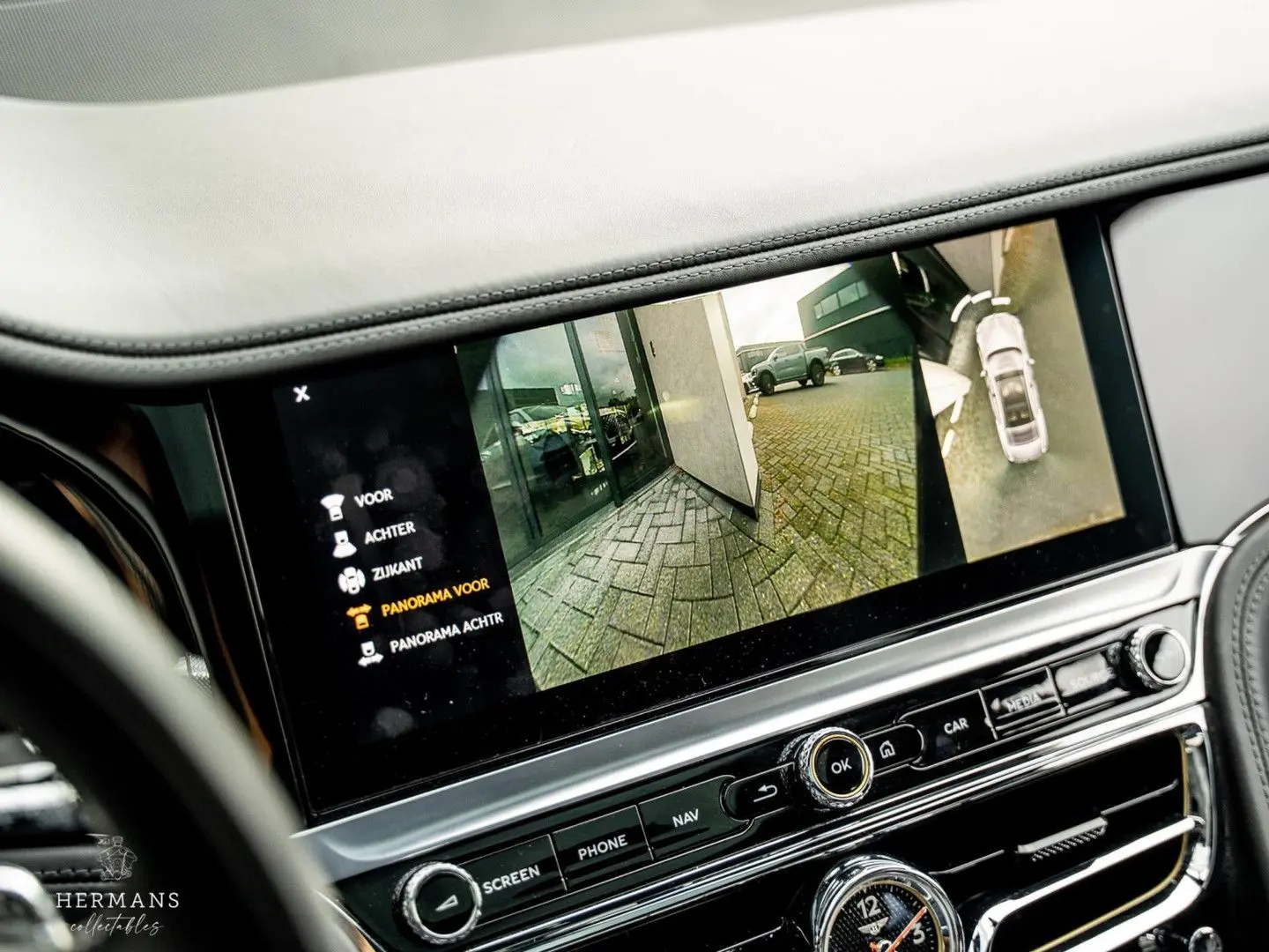 Flying Spur 2.9 V6 Hybrid   1st Owner   Rotating