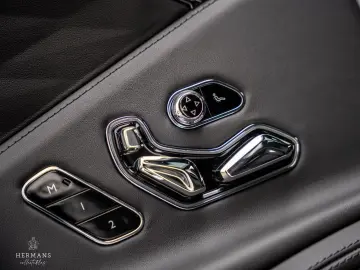 Flying Spur 2.9 V6 Hybrid   1st Owner   Rotating