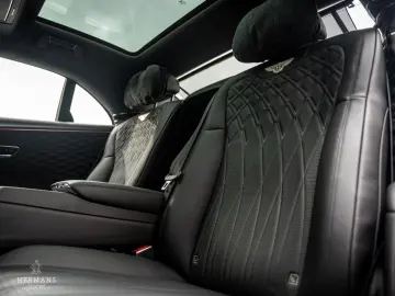 Flying Spur 2.9 V6 Hybrid   1st Owner   Rotating