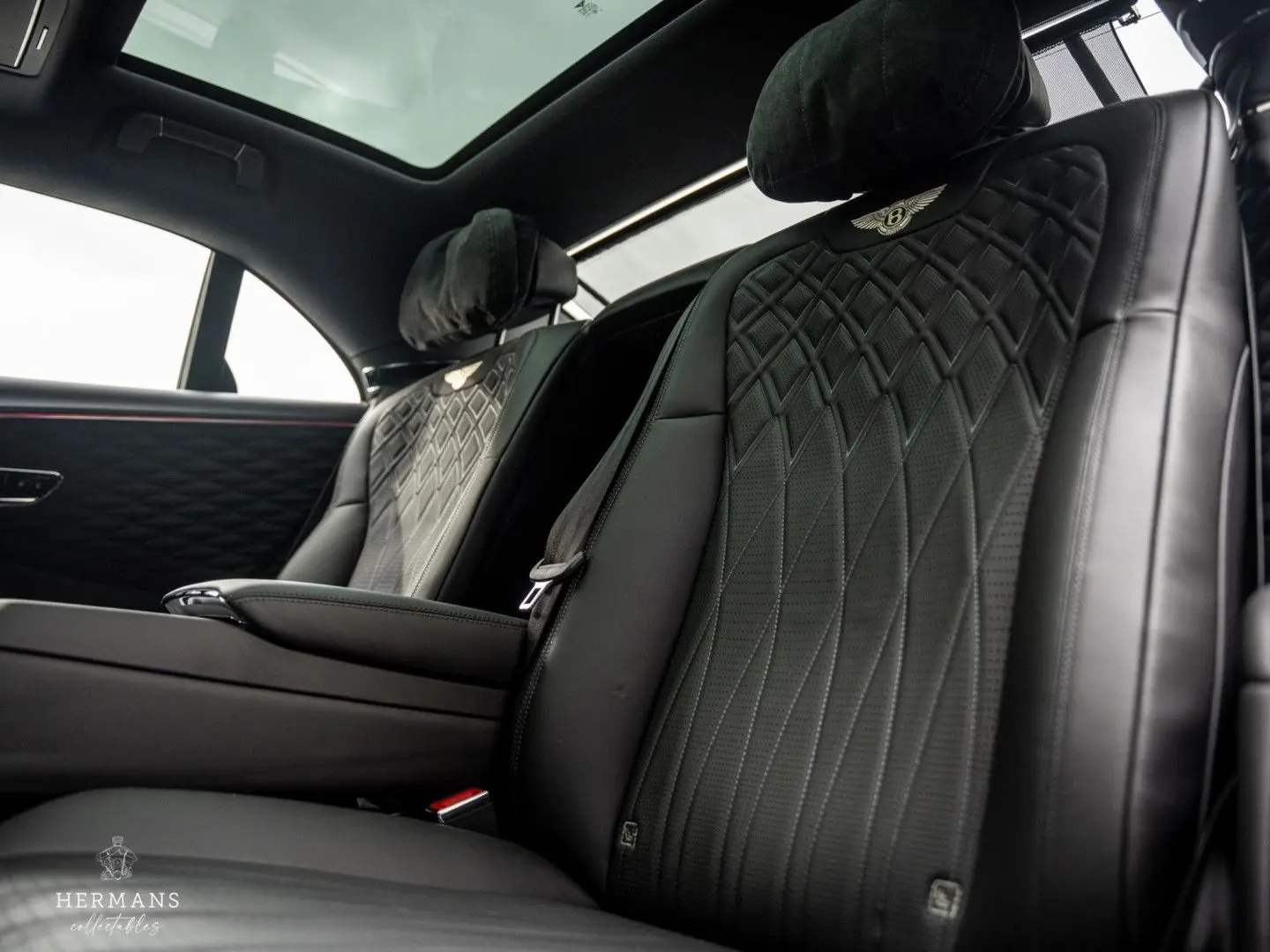 Flying Spur 2.9 V6 Hybrid   1st Owner   Rotating