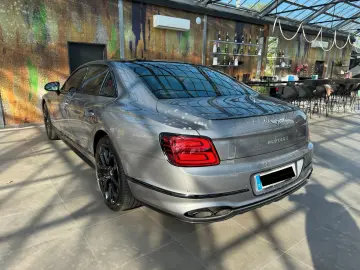 Flying Spur S V8 Carbon NAIM