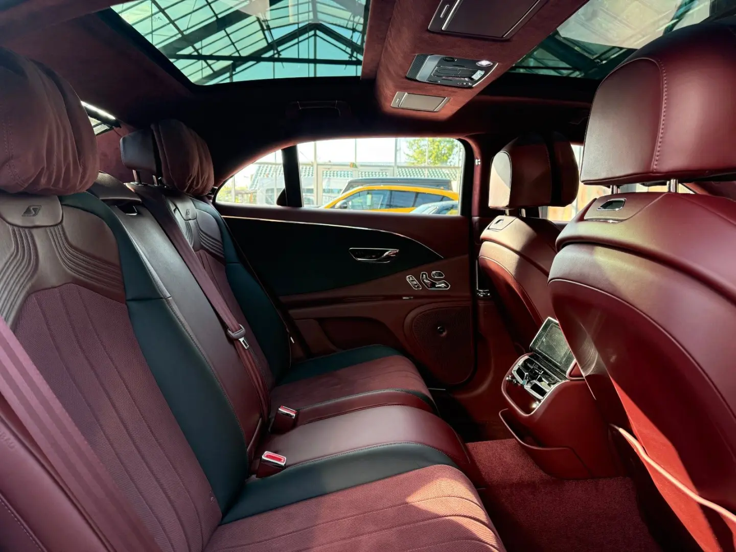 Flying Spur S V8 Carbon NAIM