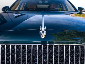 Flying Spur V8   Bentley Nürnberg