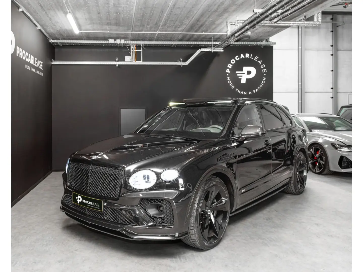 Bentayga V8 FIRST EDITION   STARTECH  LED MULLIN